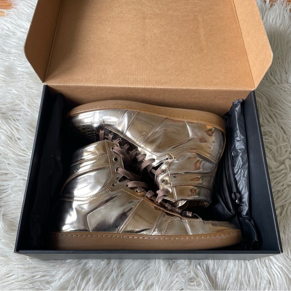 Saint Laurent SL/10H Signature Court Classic Metallic Leather High-Top Sneakers - Picture 11 of 12